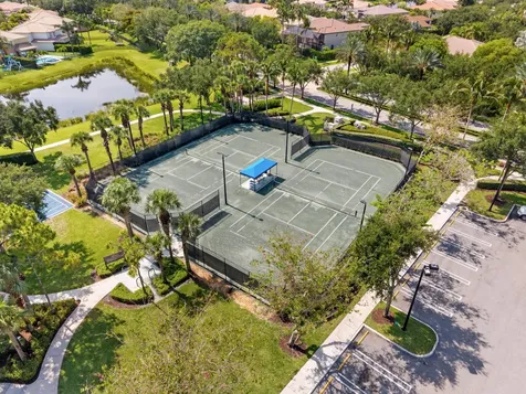 11790 Foxbriar Lake Trail Boynton Beach FL 33473