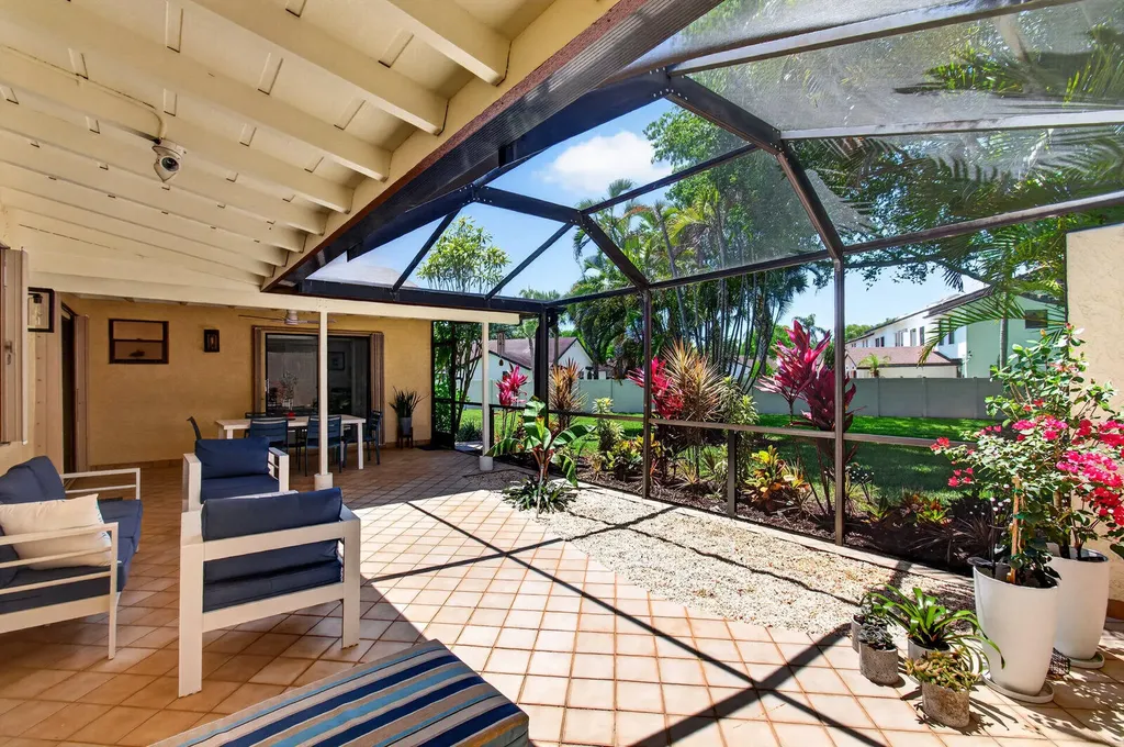 23377 Barlake Drive Boca Raton FL 33433