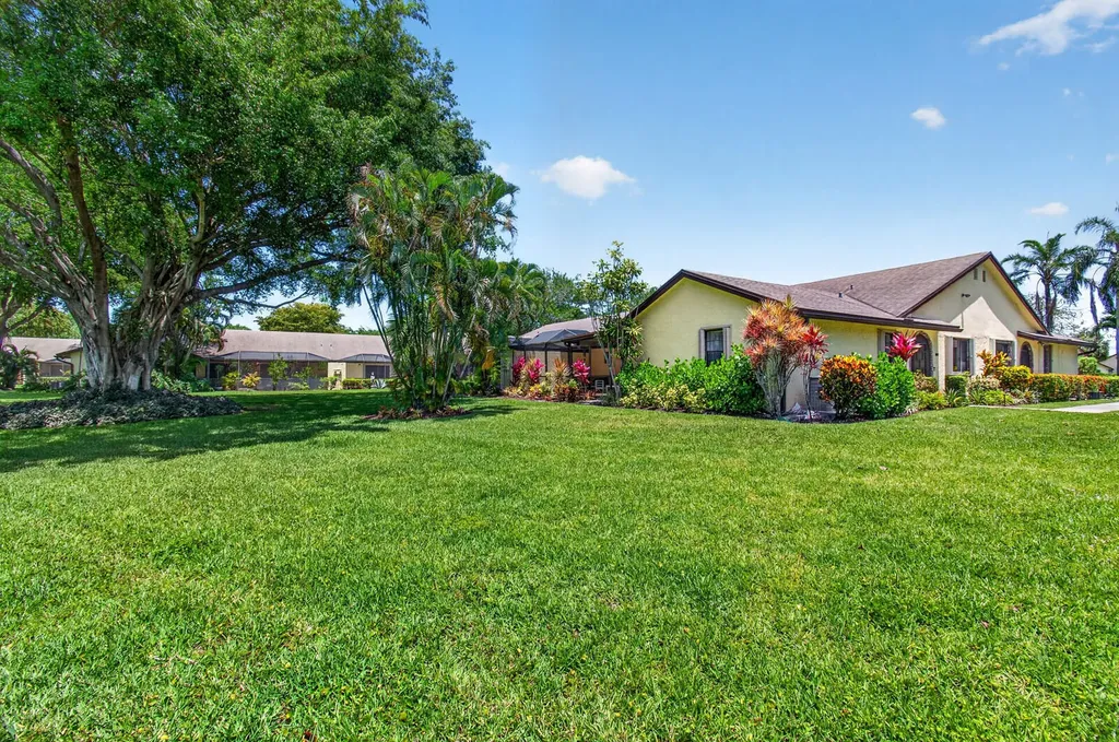 23377 Barlake Drive Boca Raton FL 33433