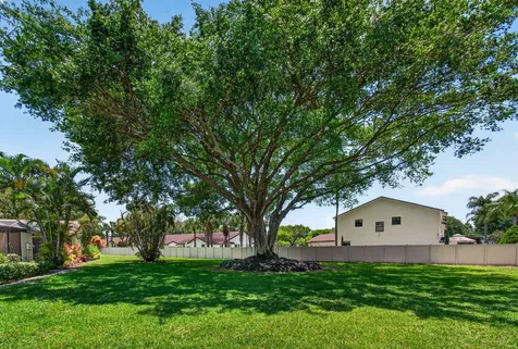 23377 Barlake Drive Boca Raton FL 33433