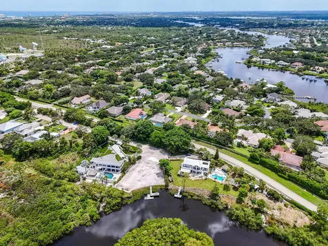 10541 SE Le Parc Jupiter FL 33469