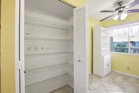 3146 Via Poinciana Greenacres FL 33467