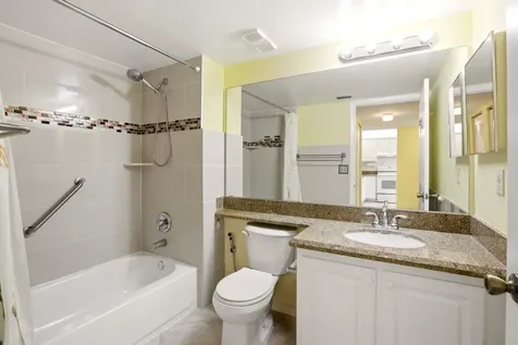 3146 Via Poinciana Greenacres FL 33467