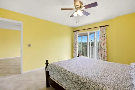 3146 Via Poinciana Greenacres FL 33467