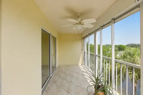 3146 Via Poinciana Greenacres FL 33467
