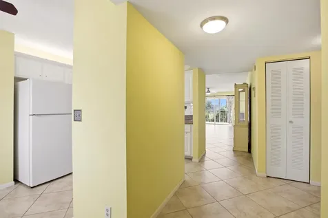 3146 Via Poinciana Greenacres FL 33467