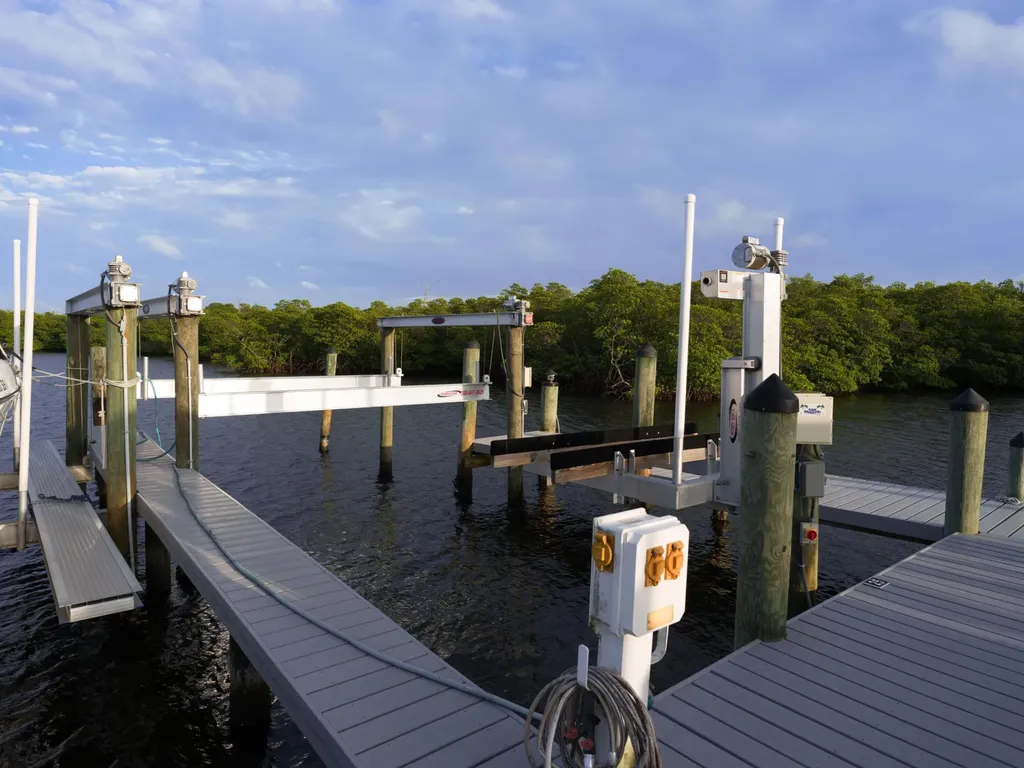 8902 SE Marina Bay Drive Hobe Sound FL 33455