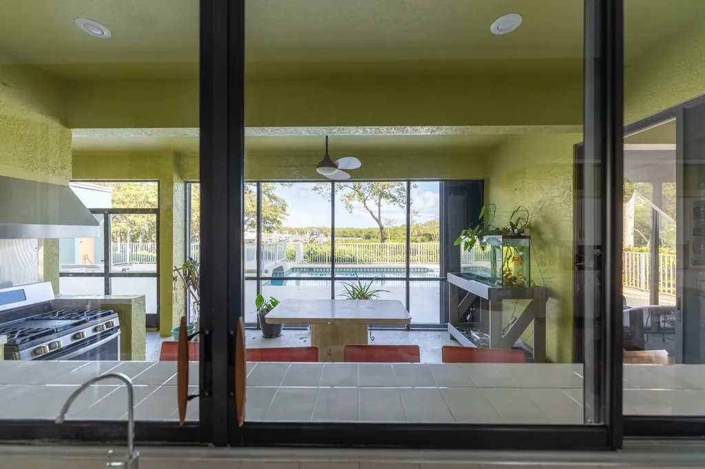 8902 SE Marina Bay Drive Hobe Sound FL 33455