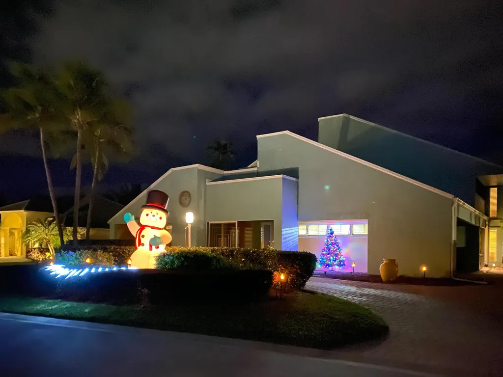 8902 SE Marina Bay Drive Hobe Sound FL 33455
