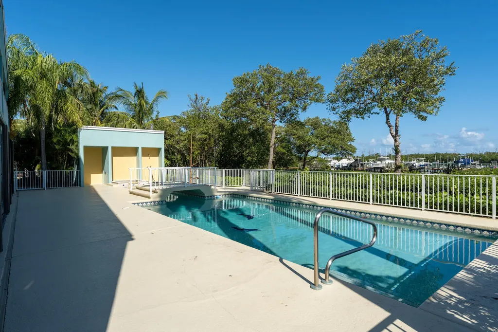 8902 SE Marina Bay Drive Hobe Sound FL 33455