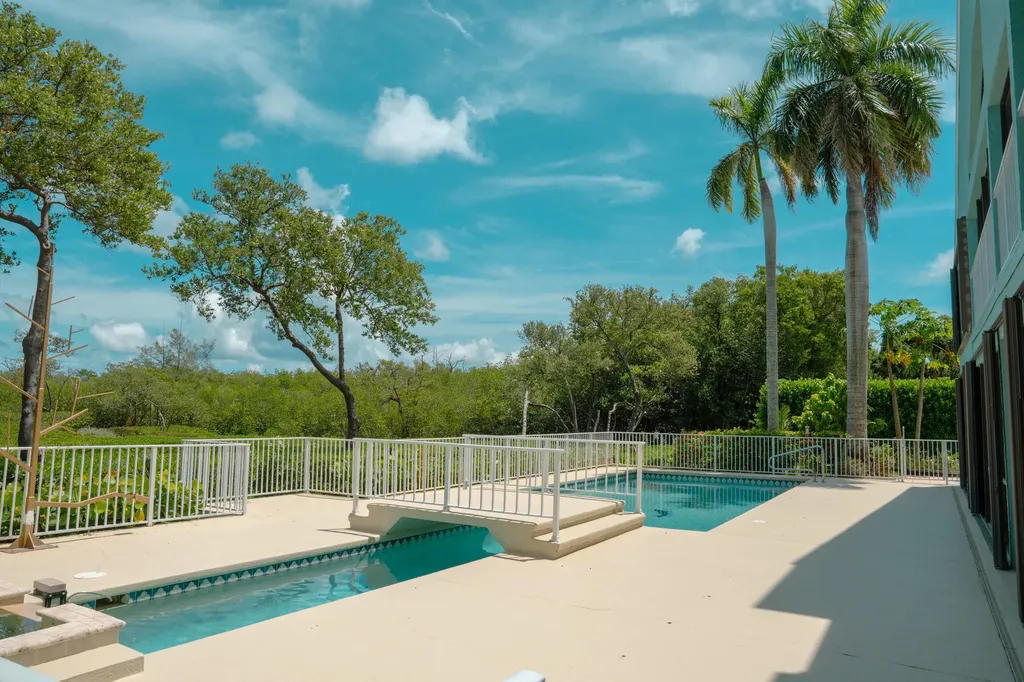 8902 SE Marina Bay Drive Hobe Sound FL 33455