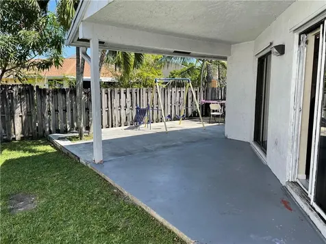 1231 SW 112th Avenue Pembroke Pines FL 33025