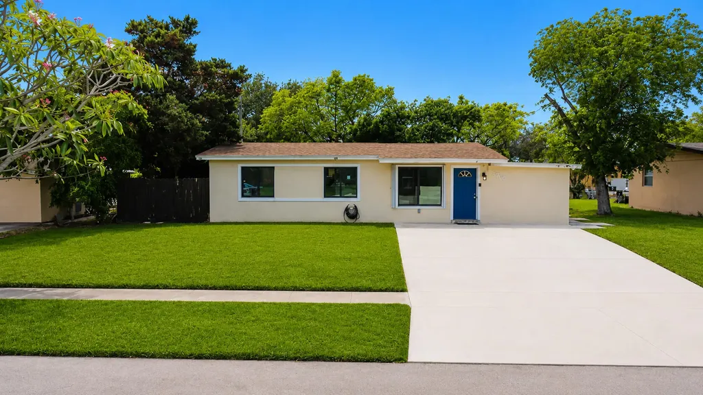 5700 SW 37th Court Davie FL 33314