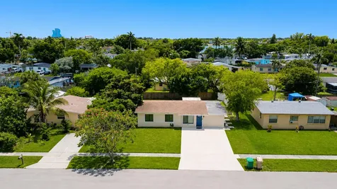 5700 SW 37th Court Davie FL 33314