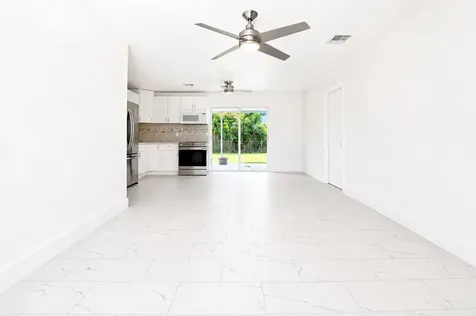 5700 SW 37th Court Davie FL 33314