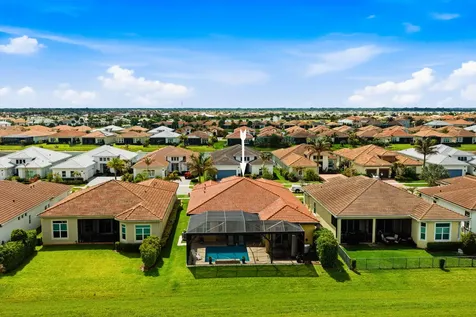 8692 SW Flutto Way Port St Lucie FL 34987