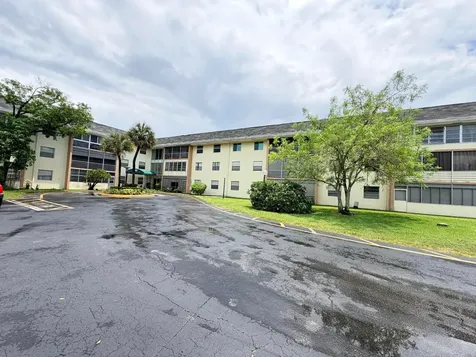 5180 E Sabal Palm Boulevard Tamarac FL 33319