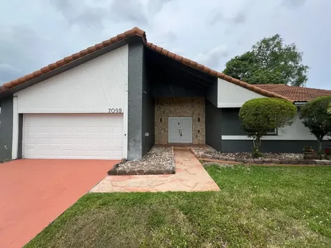 7099 NW 48th Court Lauderhill FL 33319