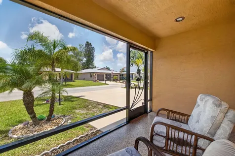 6456 Alemendra Fort Pierce FL 34951
