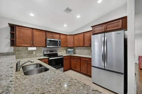 6456 Alemendra Fort Pierce FL 34951