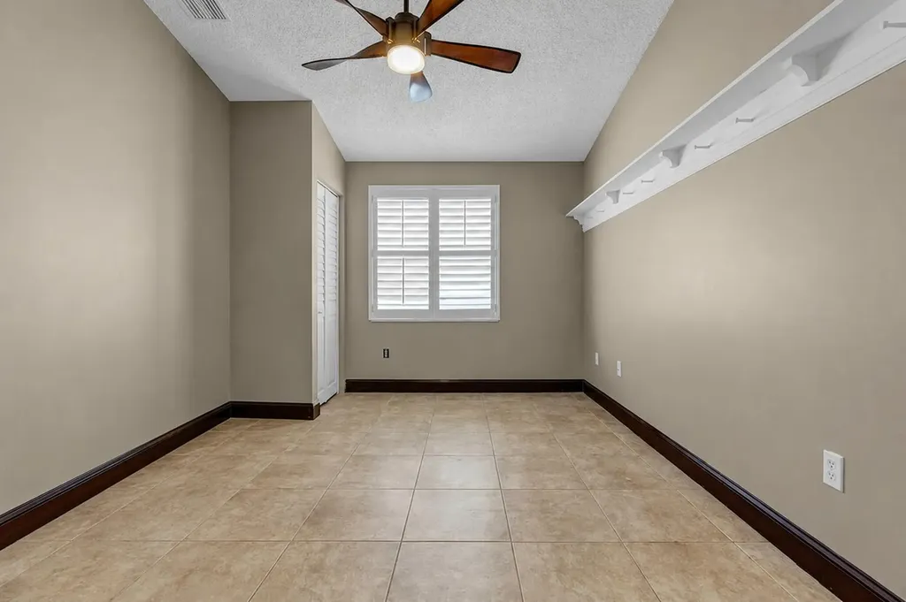 7925 Ambleside Way Lake Worth FL 33467