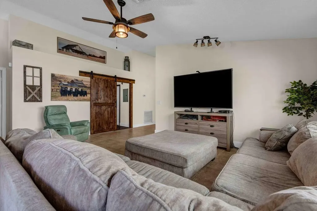 7925 Ambleside Way Lake Worth FL 33467