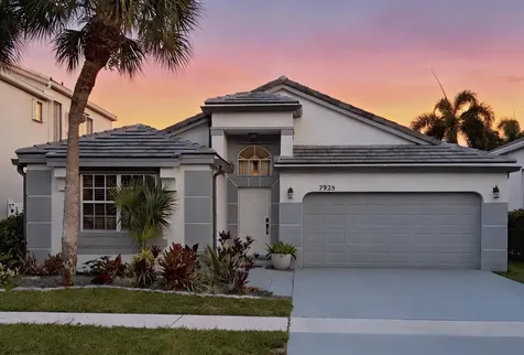 7925 Ambleside Way Lake Worth FL 33467