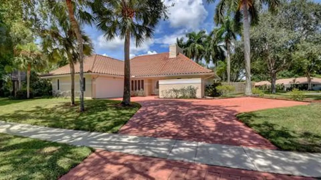 6813 Viento Way Boca Raton FL 33433