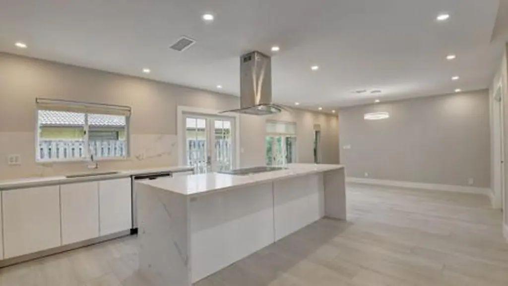 6813 Viento Way Boca Raton FL 33433