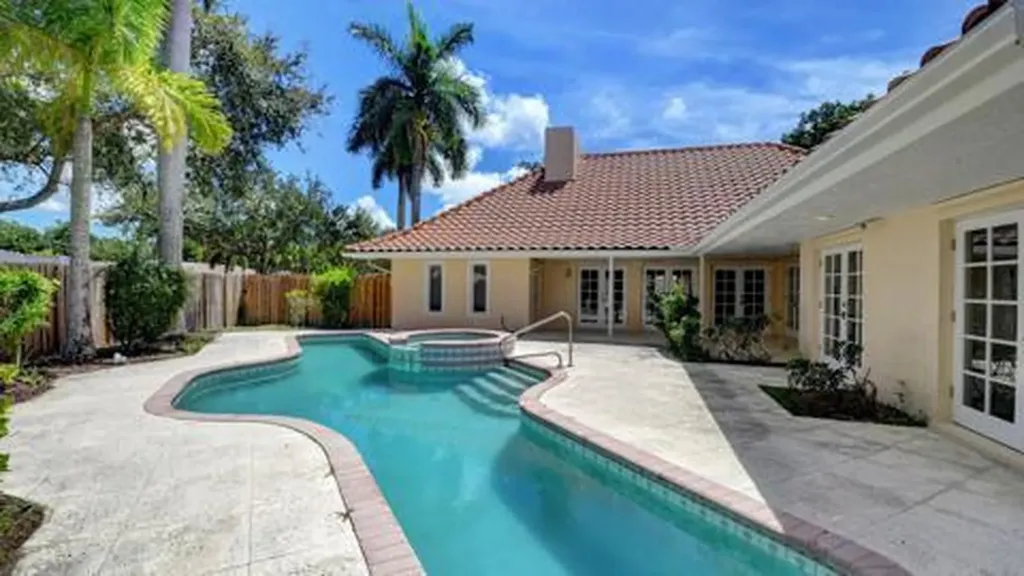 6813 Viento Way Boca Raton FL 33433