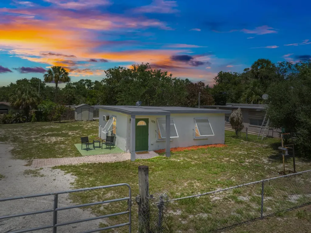 122 Julian Drive Fort Pierce FL 34946