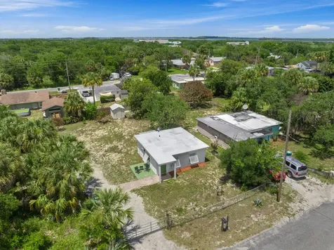 122 Julian Drive Fort Pierce FL 34946