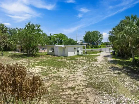 122 Julian Drive Fort Pierce FL 34946