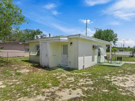 122 Julian Drive Fort Pierce FL 34946