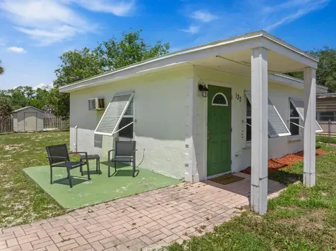 122 Julian Drive Fort Pierce FL 34946