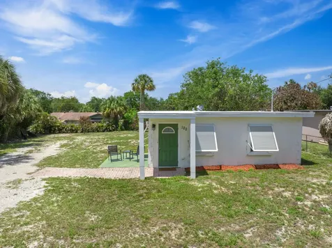 122 Julian Drive Fort Pierce FL 34946