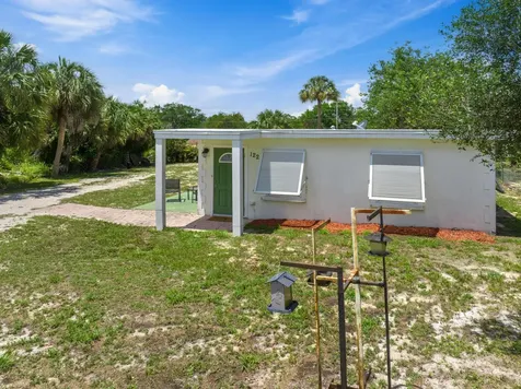 122 Julian Drive Fort Pierce FL 34946