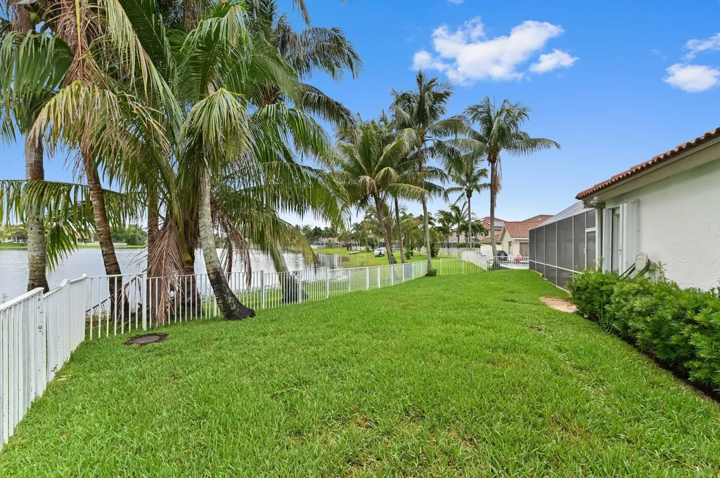 7734 Belmont Drive Lake Worth FL 33467