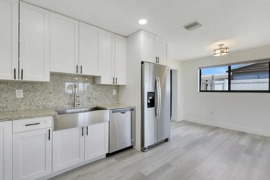 9291 Bloomfield Drive Palm Beach Gardens FL 33410