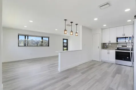 9291 Bloomfield Drive Palm Beach Gardens FL 33410