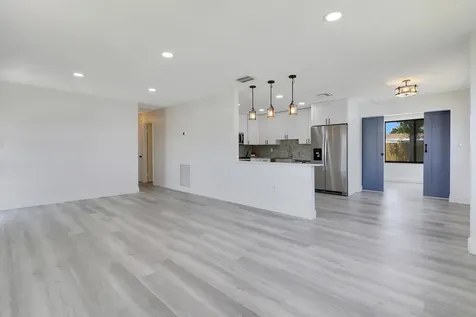 9291 Bloomfield Drive Palm Beach Gardens FL 33410