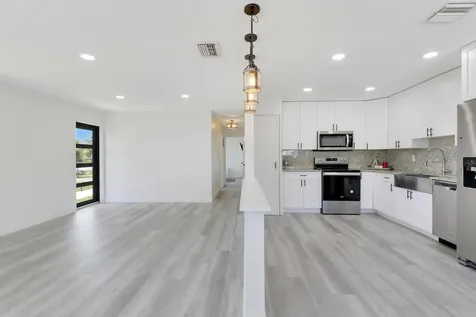9291 Bloomfield Drive Palm Beach Gardens FL 33410