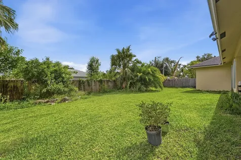 1298 SW Chase Road Port St Lucie FL 34953