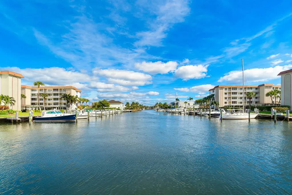 921 Gardenia Drive Delray Beach FL 33483