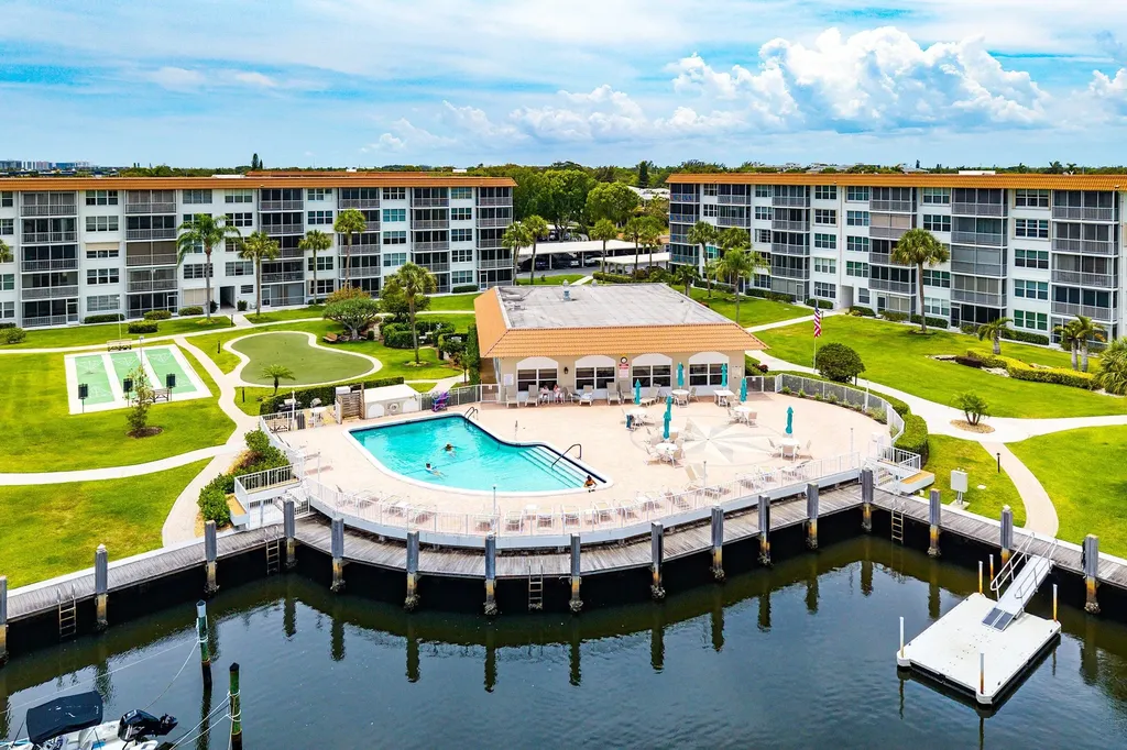 921 Gardenia Drive Delray Beach FL 33483