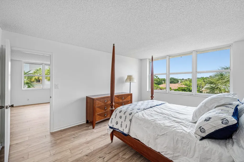 921 Gardenia Drive Delray Beach FL 33483