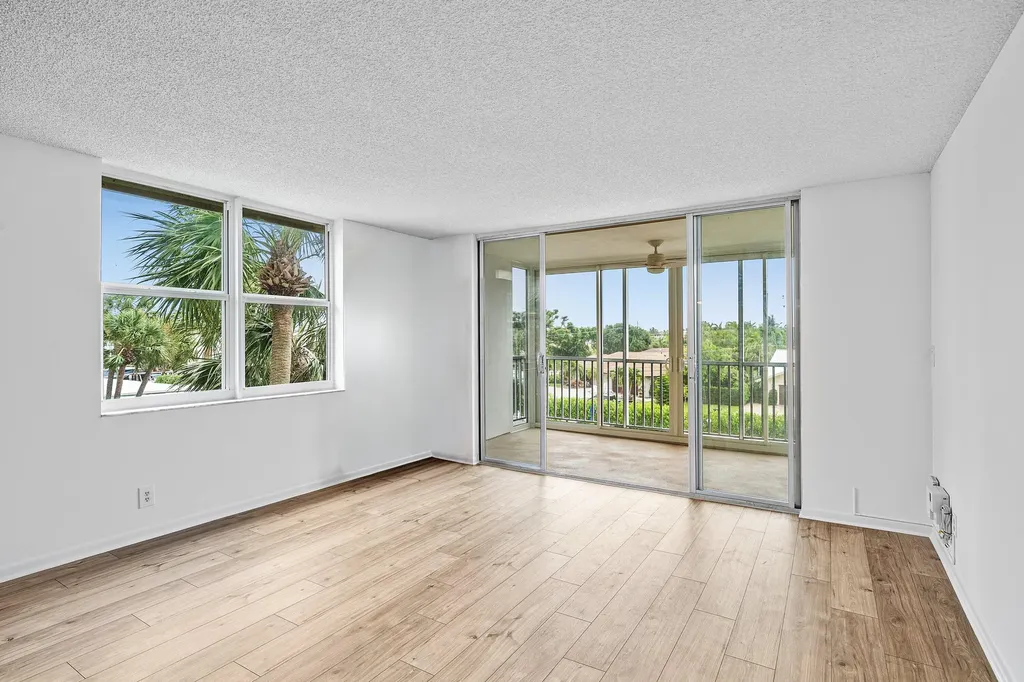 921 Gardenia Drive Delray Beach FL 33483