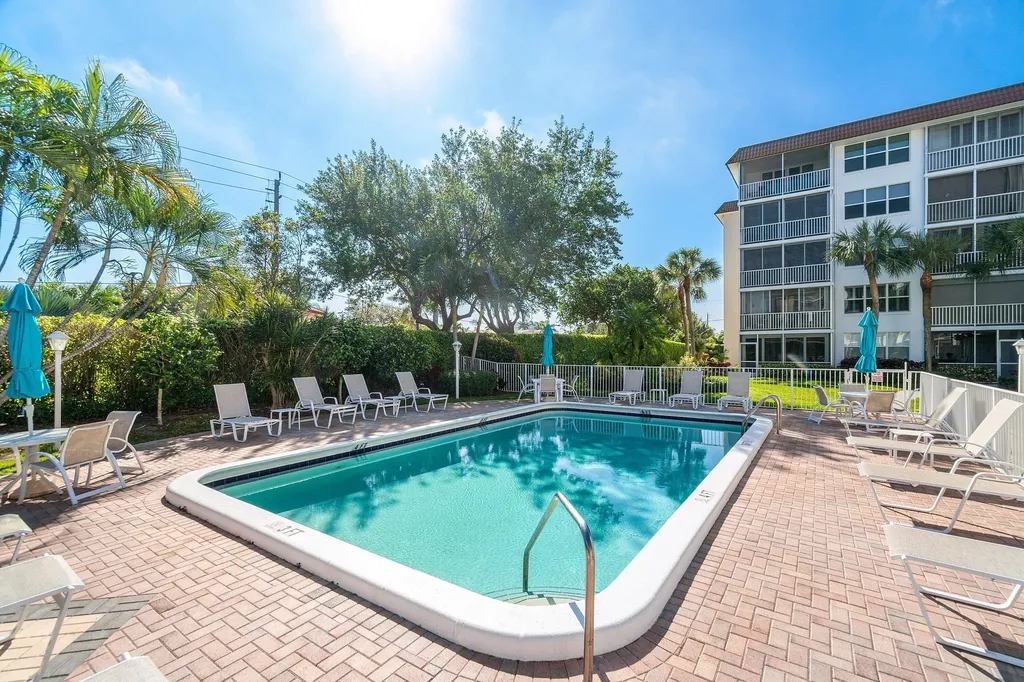 921 Gardenia Drive Delray Beach FL 33483