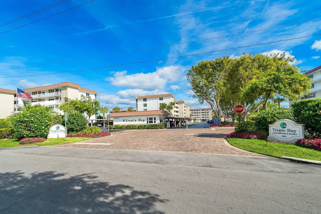 921 Gardenia Drive Delray Beach FL 33483