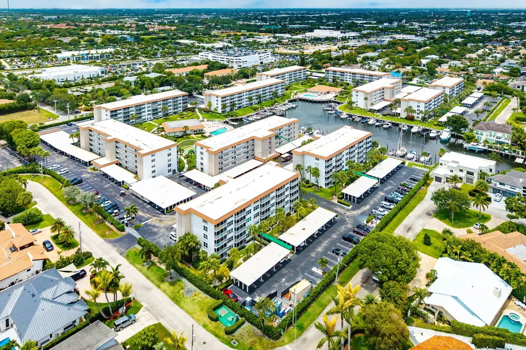 921 Gardenia Drive Delray Beach FL 33483